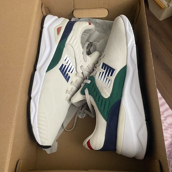 New Balance Men Shoes - Picture 1 of 4